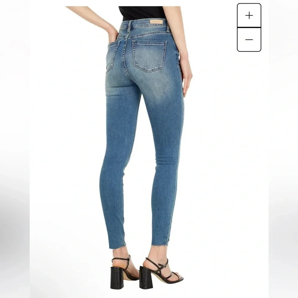 BlankNYC The Great Jones High Rise Jeans Denim NWT Size 29 - Picture 2 of 6